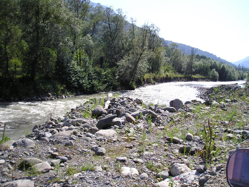 Река Мзымта в горах