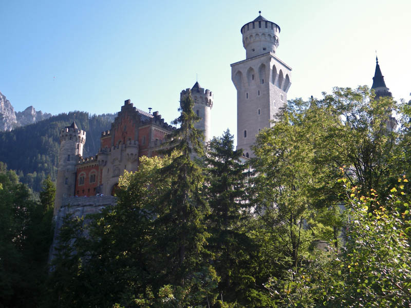 Вид на замок со смотровой площадки